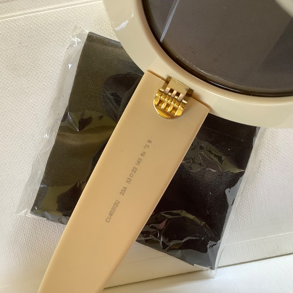 CELINE Triomphe Oval Sunglasses 53-22-145 Blonde Smoke - Picture 15 of 16